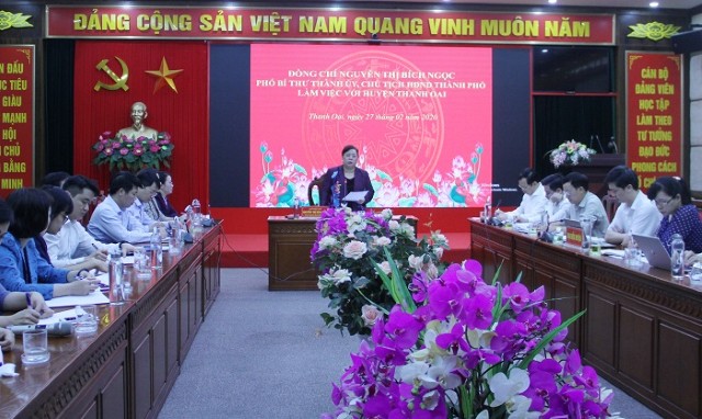 Chủ tịch HĐND TP Nguyễn Thị Bích Ngọc làm việc với Huyện ủy Thanh Oai về công tác chuẩn bị đại hội đảng